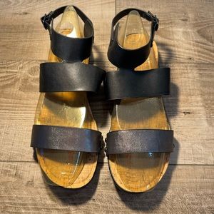 Women’s size 9 sandals